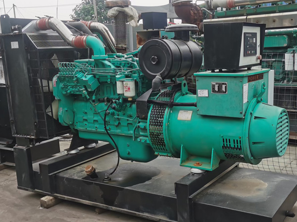 满洲里冬季低温环境下,500KW发电机组启动电瓶的容量需求具体会增加多少?